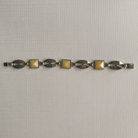 NWOT Jewelmint Art Deco Gold Tone Link Bracelet - Picture 3 of 9